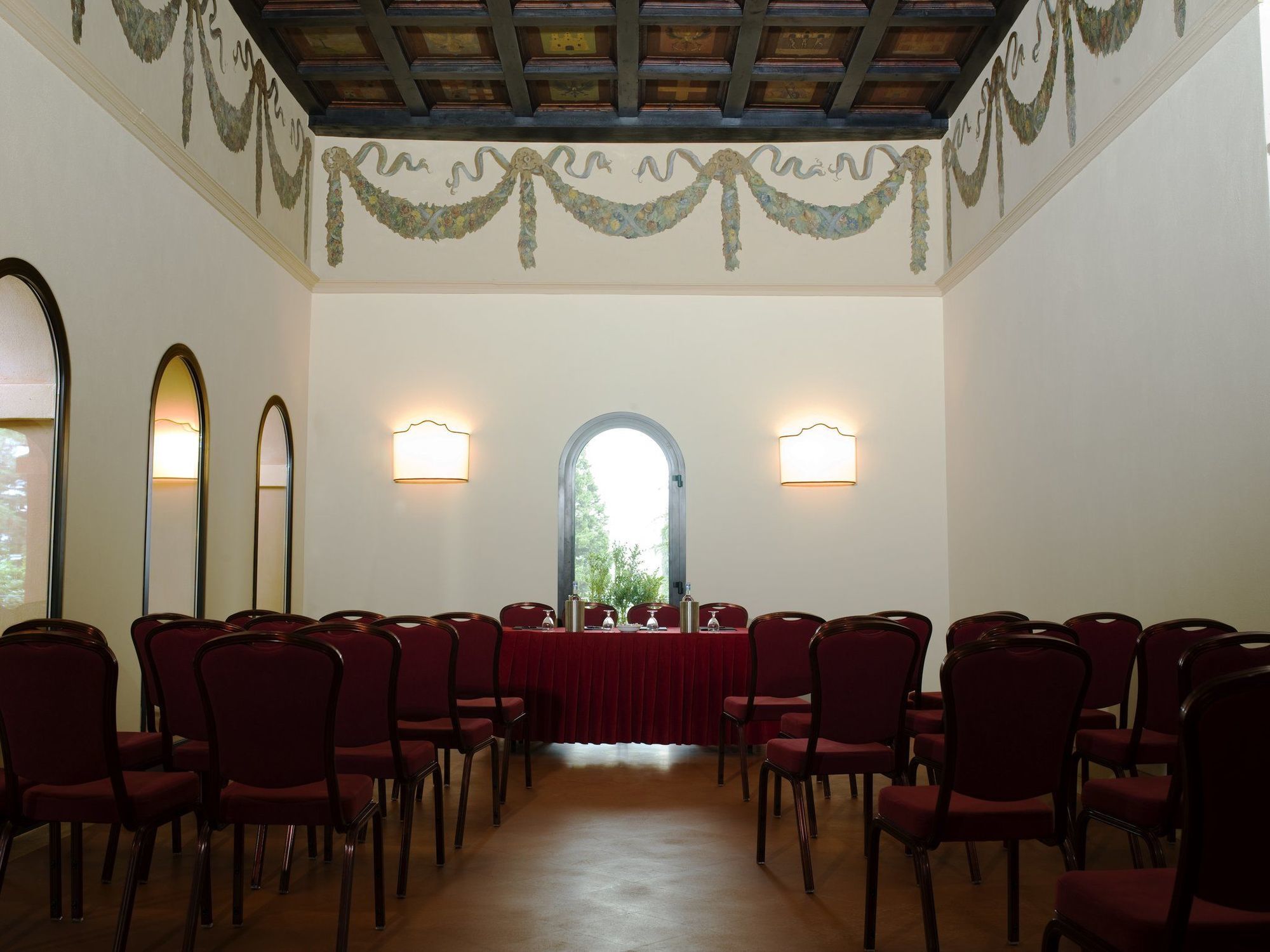 Fonteverde Lifestyle & Thermal Retreat - The Leading Hotels Of The World ซานกัสชาโน ดี บาญญี ธุรกิจ รูปภาพ The interior of the synagogue